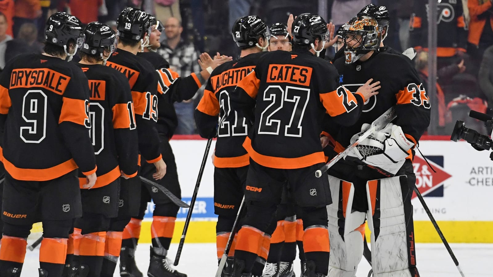 Cates Leads Third Period Comeback, Flyers Win 4-3 Agaisnts the Defending Champs