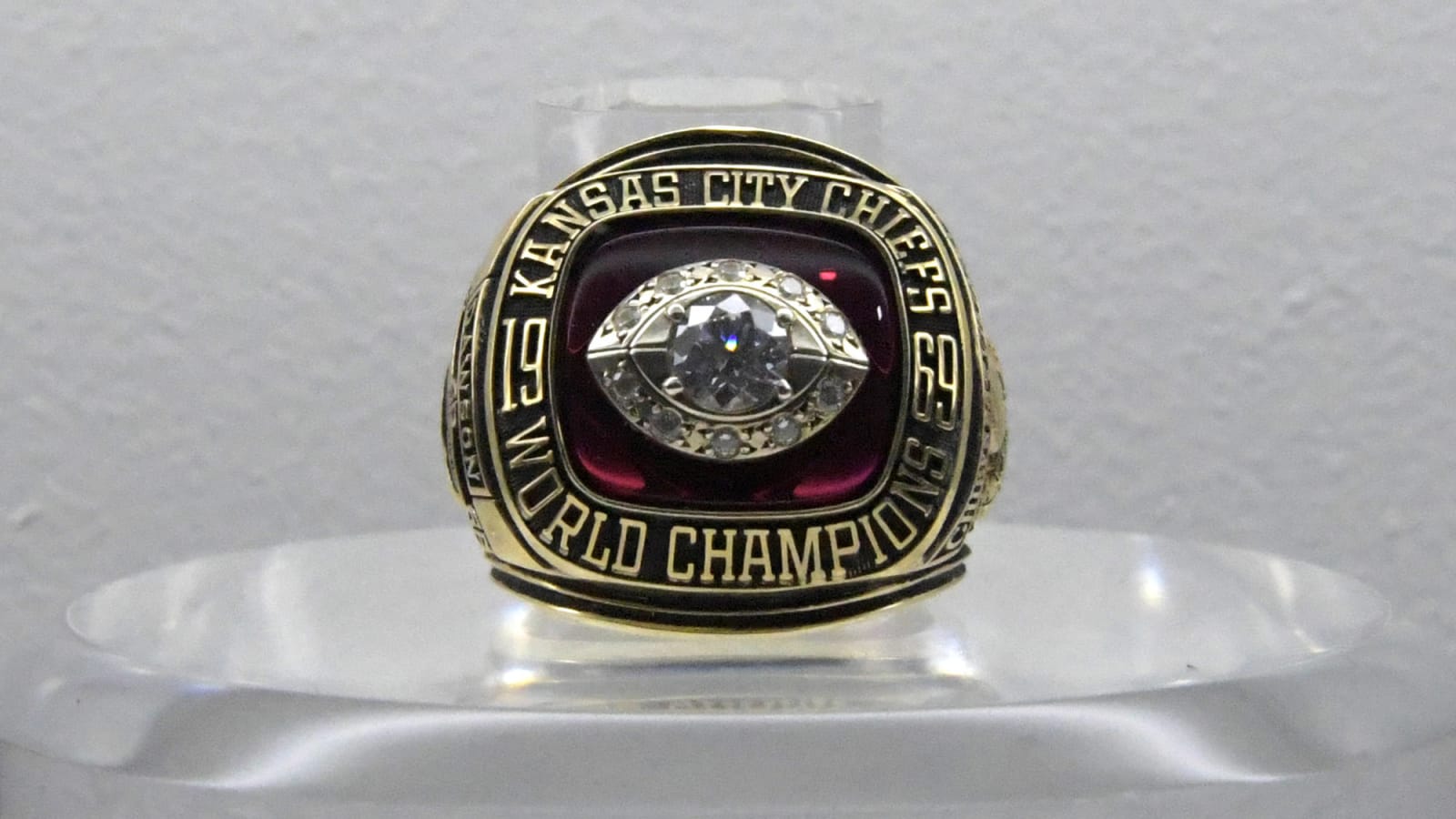 Player auctioning Chiefs Super Bowl ring already