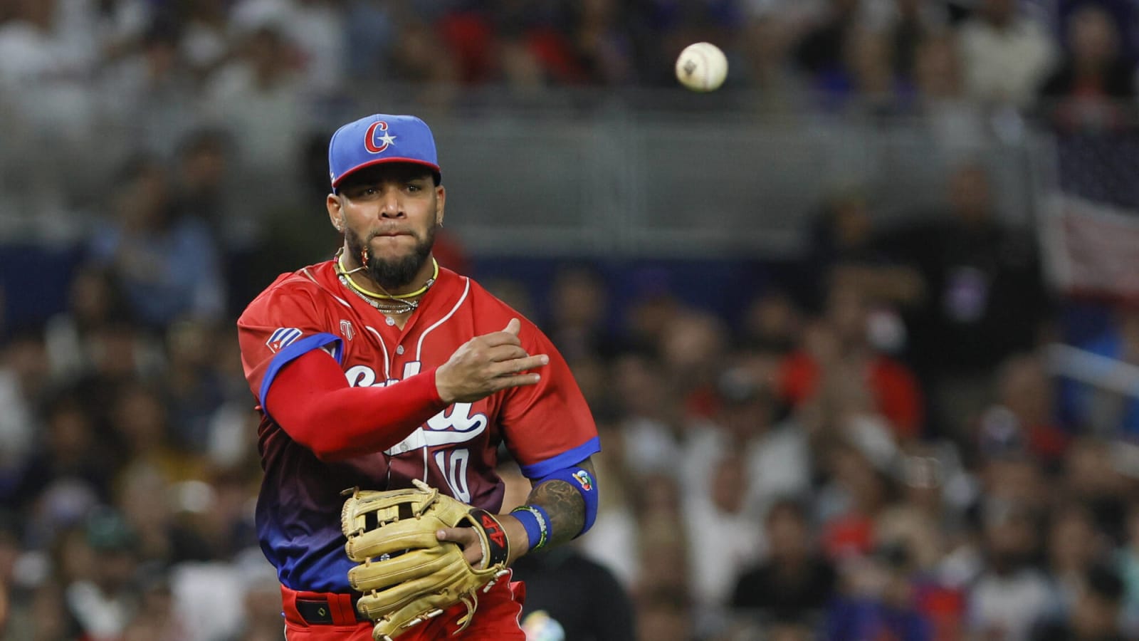 Yoan Moncada and The Great Debate - On Tap Sports Net