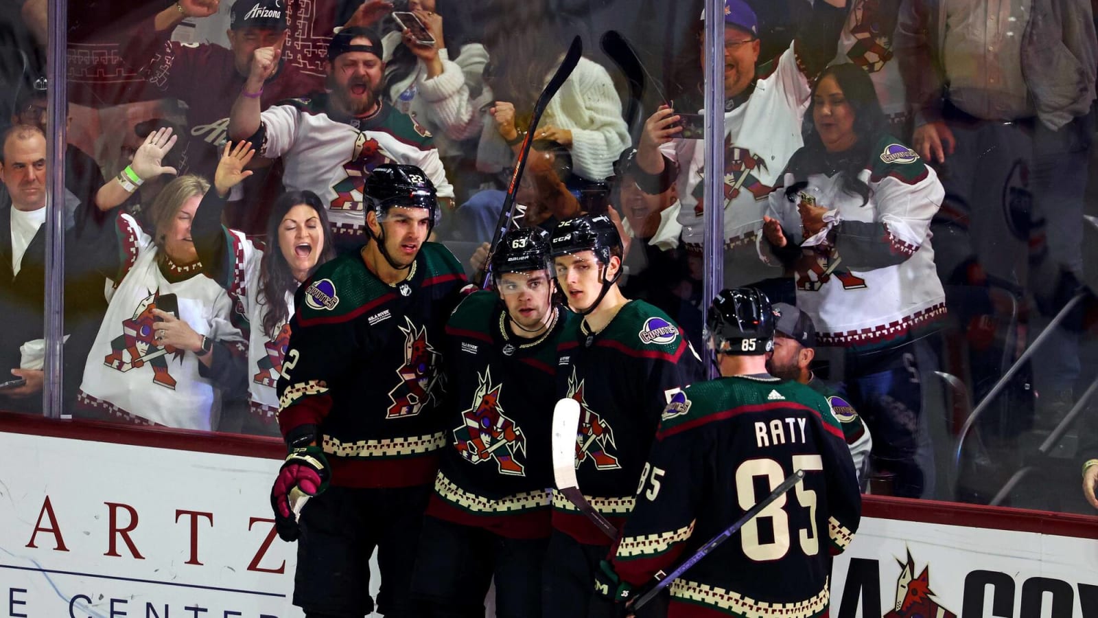 Coyotes: players and owners criticize the ridiculousness surrounding the organization