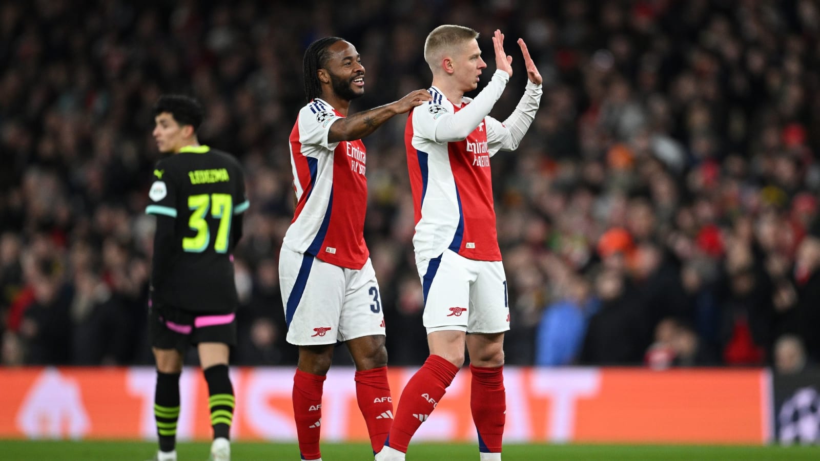 ‘Brilliant’ – Sky pundit singles out Arsenal player who made Man Utd loanee Malacia’s life hell v PSV