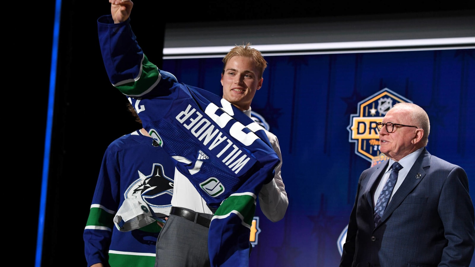 Canucks’ Willander Has Skills & Maturity to Be a Fan Favourite