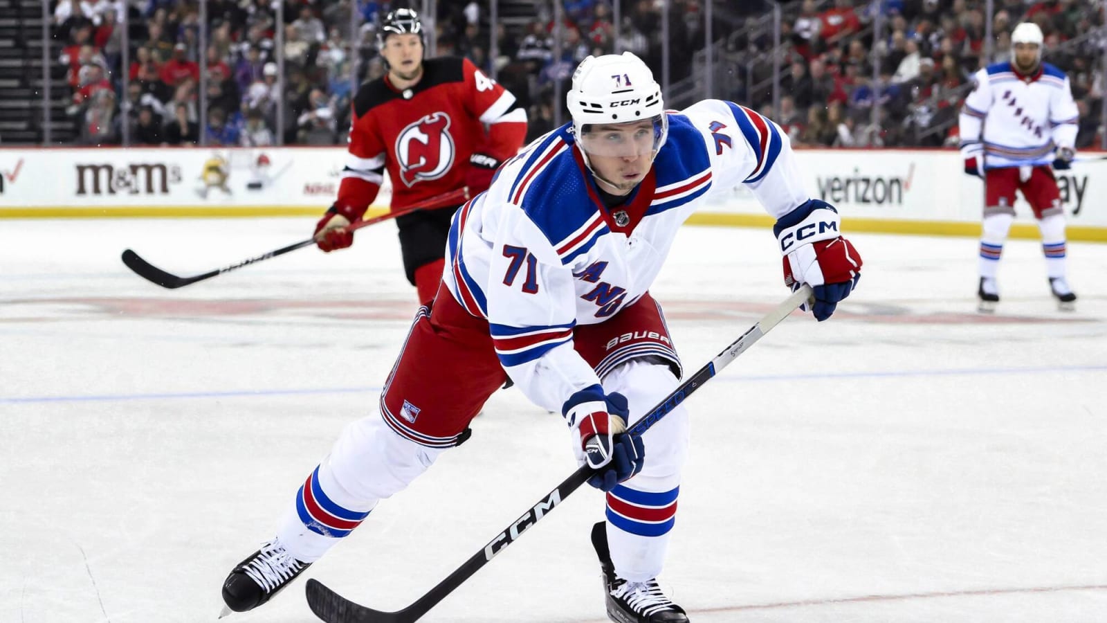 Rangers’ Tyler Pitlick, Blackhawks’ Luke Philp placed on waivers