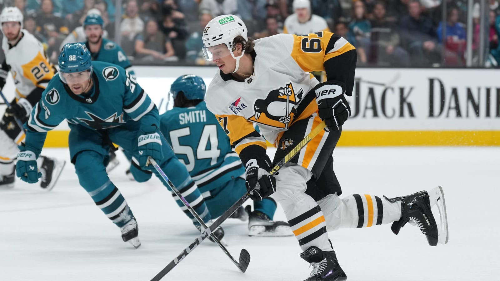 Penguins’ Rakell: ‘I’m Not a Worse Hockey Player Than I Was Last Year’