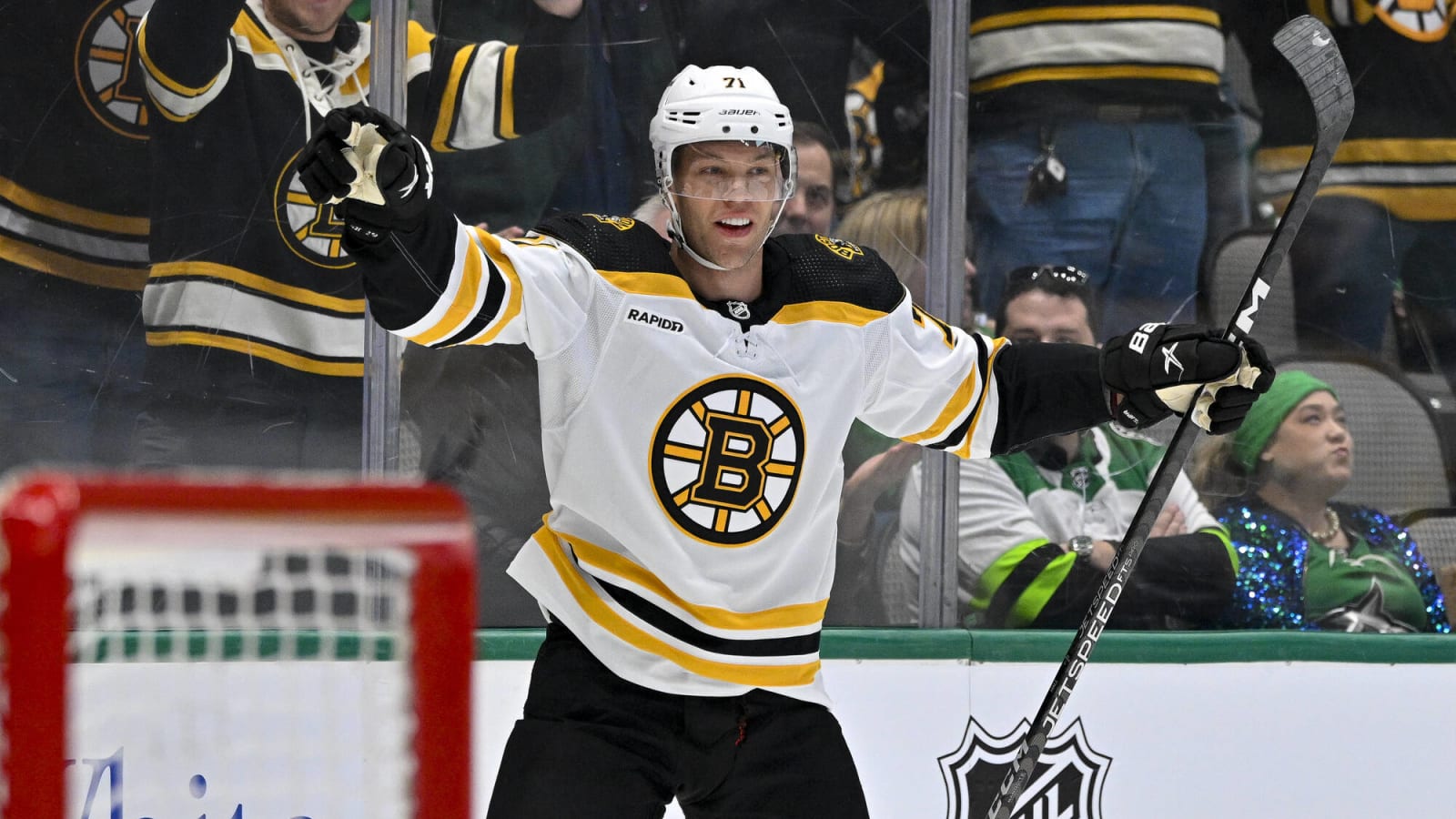 Blackhawks Acquire Taylor Hall, Nick Foligno From Bruins