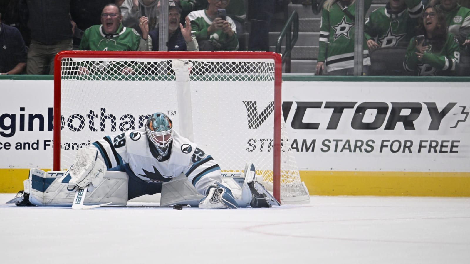Blackwood Gets Sharks to Shootout, But Stars Win 3-2