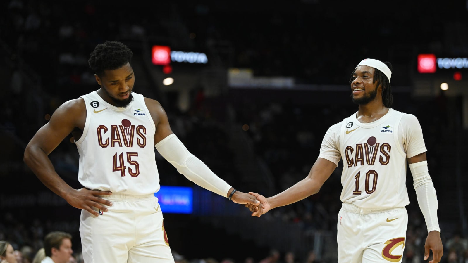  Cavs Work Out Some Kinks as Real Thing Looms