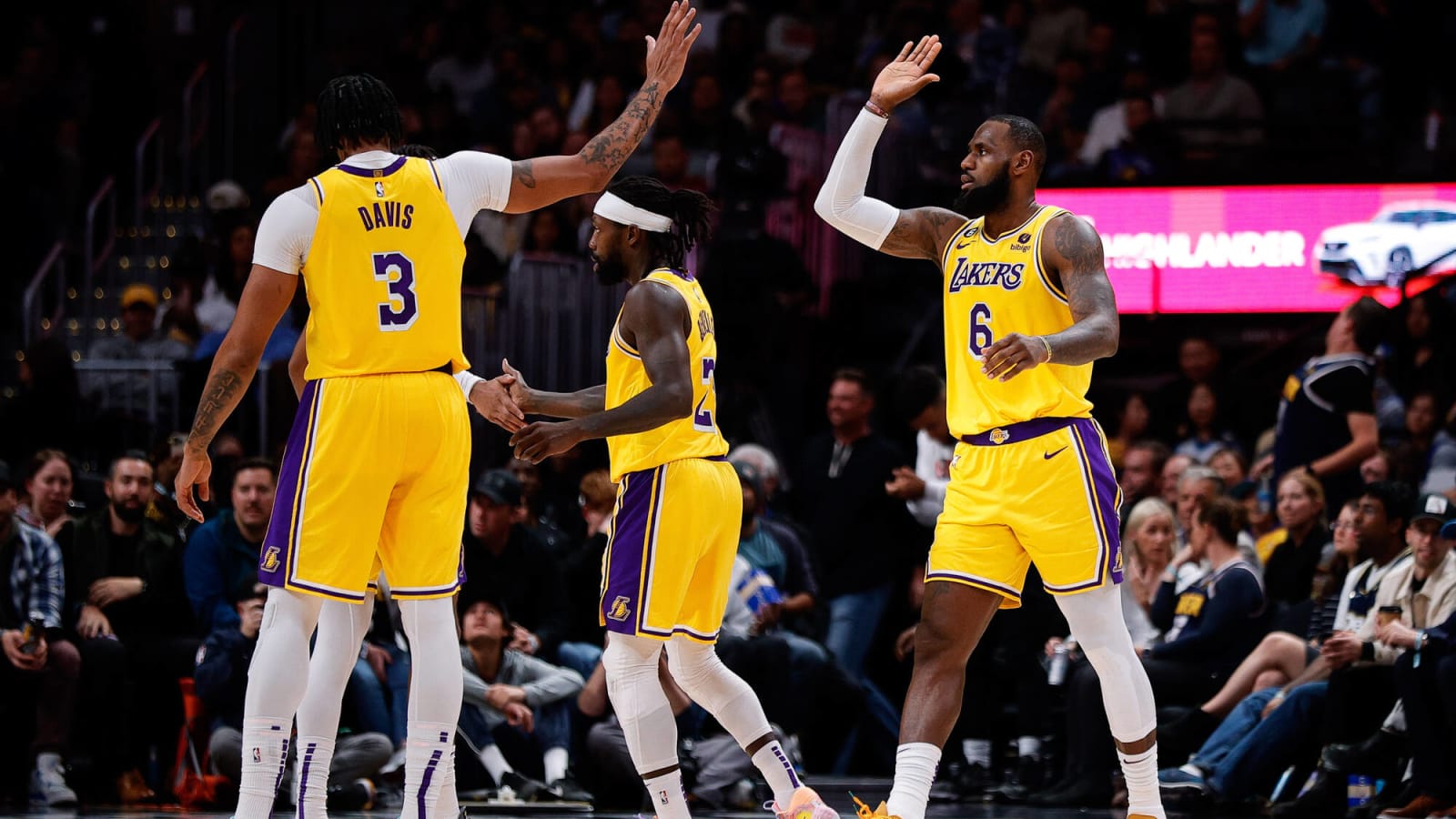 Lakers Fans Have Heated Debate About The 3 Best Scenarios For The Los Angeles Lakers: "LeBron James Can&#39;t Be Traded This Season"