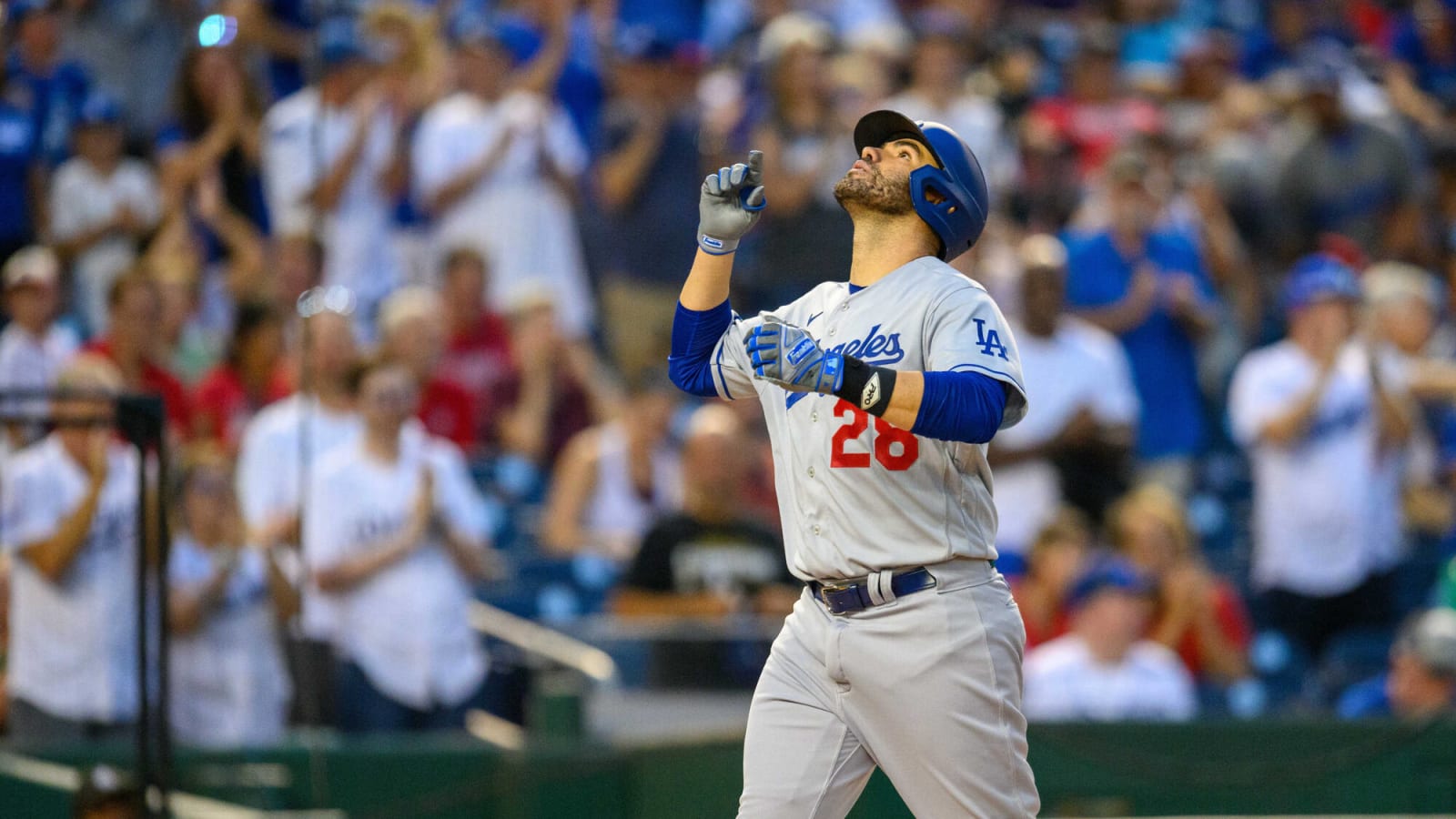 J.D. Martinez hits two home runs in Dodgers' win over Tigers - Los