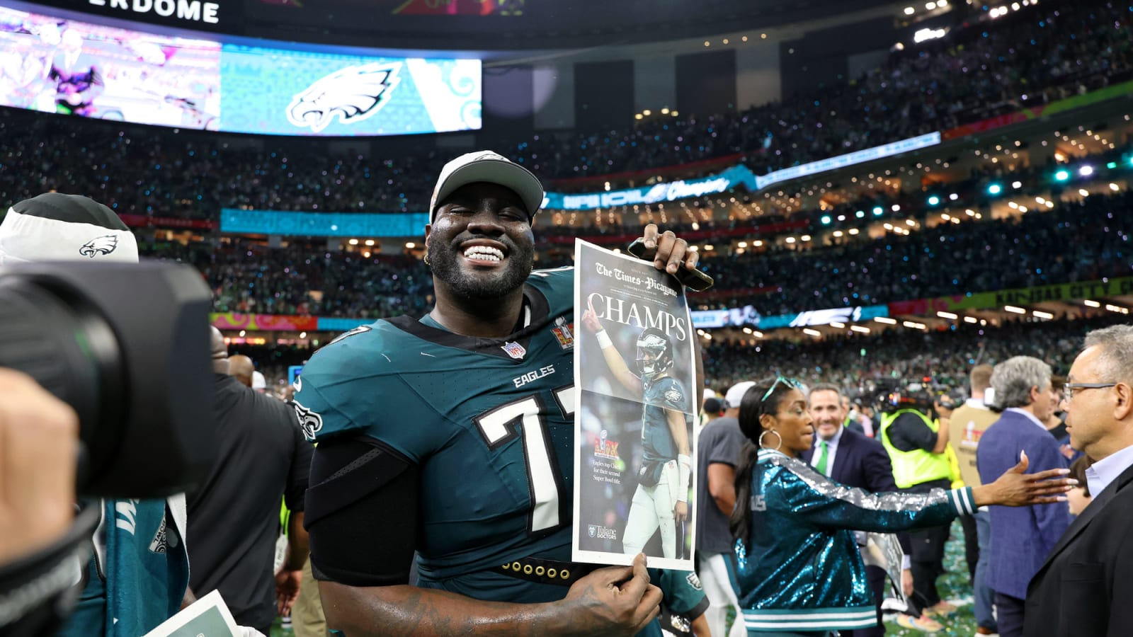 The Dolphins Should Pay Up for Mekhi Becton
