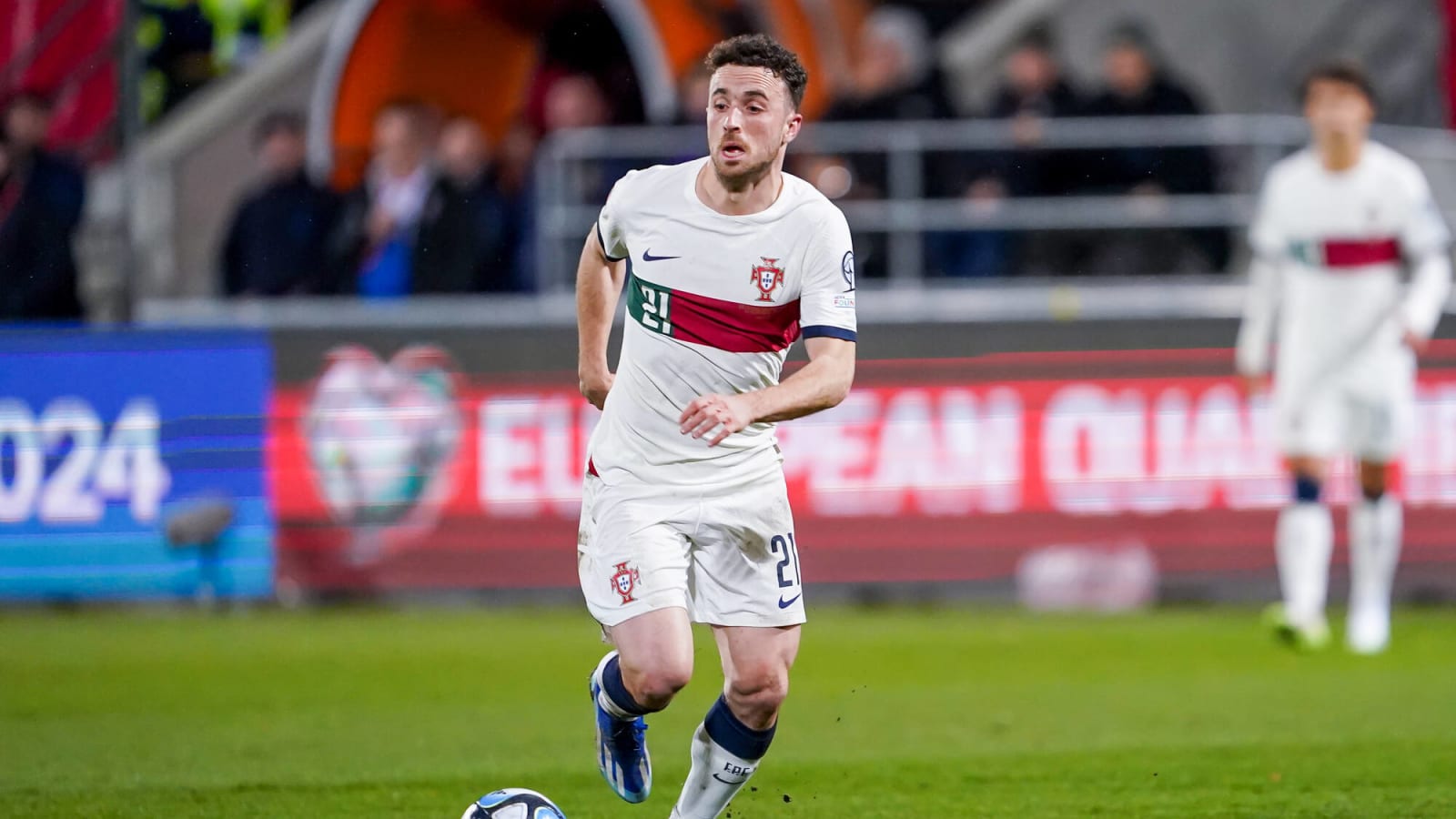 ‘Great to see…’ – Paul Gorst delighted with one piece of Liverpool team news for Burnley trip