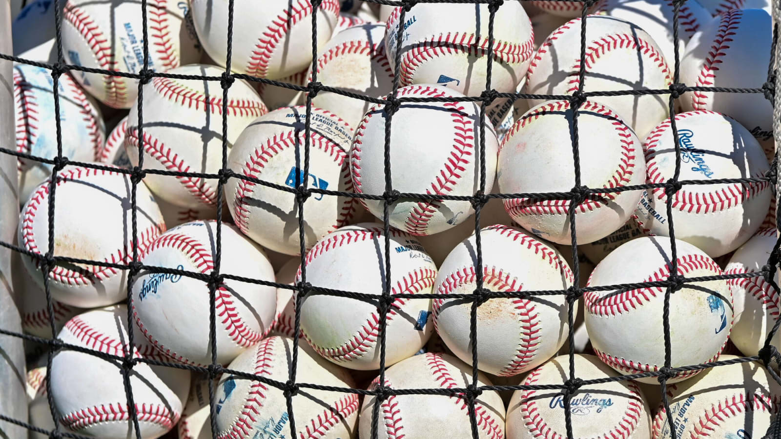 College player had funny reaction to obvious home run ball