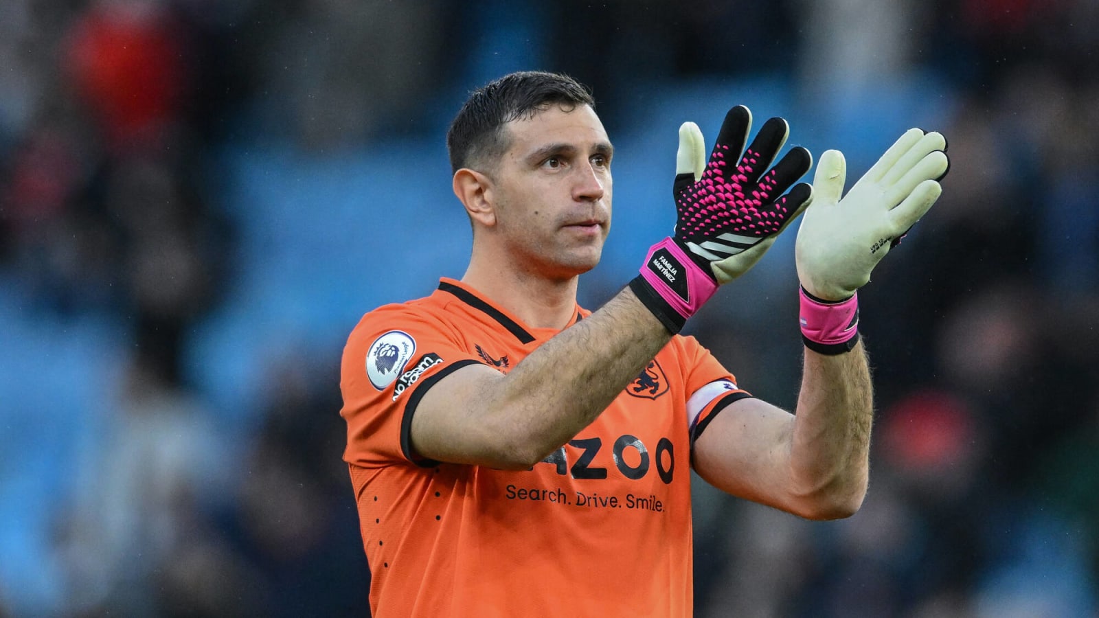 Emiliano Martinez reacts to THAT save in the World Cup Final ✋