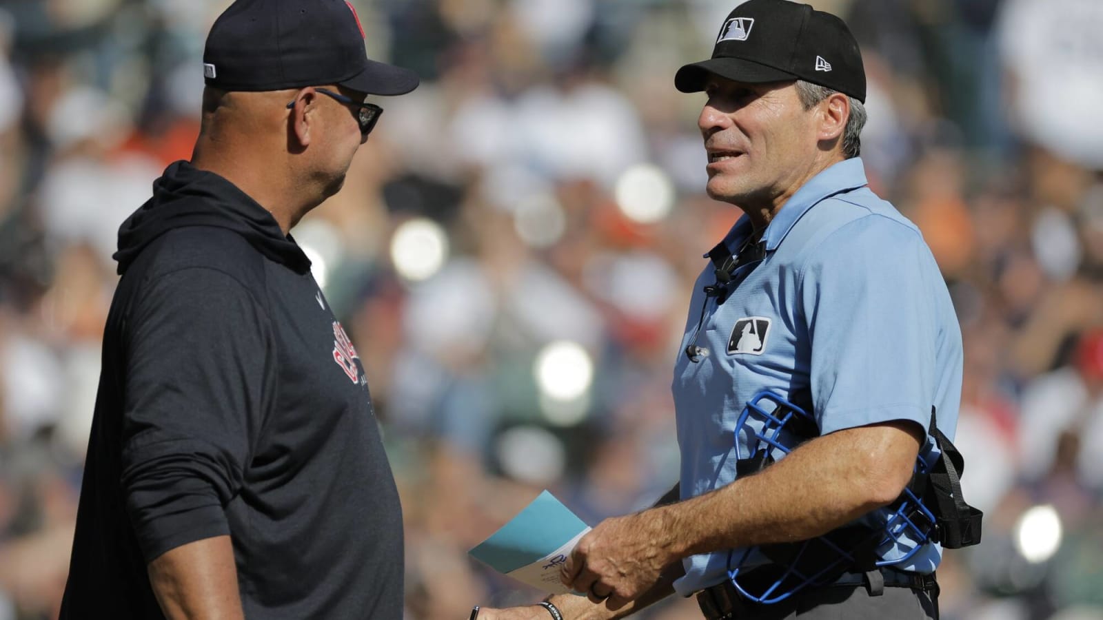 Long-time Major League Baseball umpire Ángel Hernández set to retire