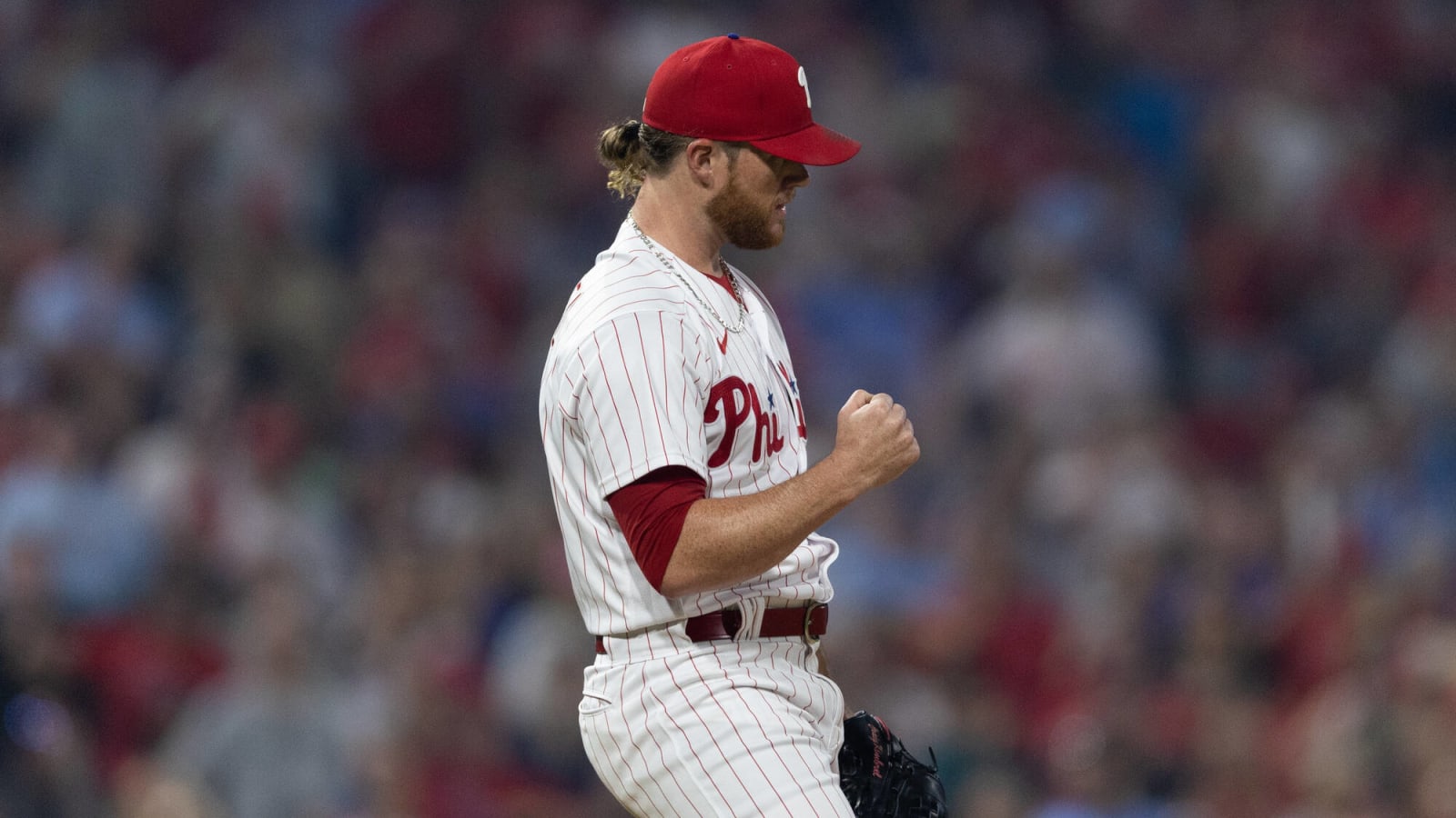 How should the Phillies manage Kimbrel and Alvarado?