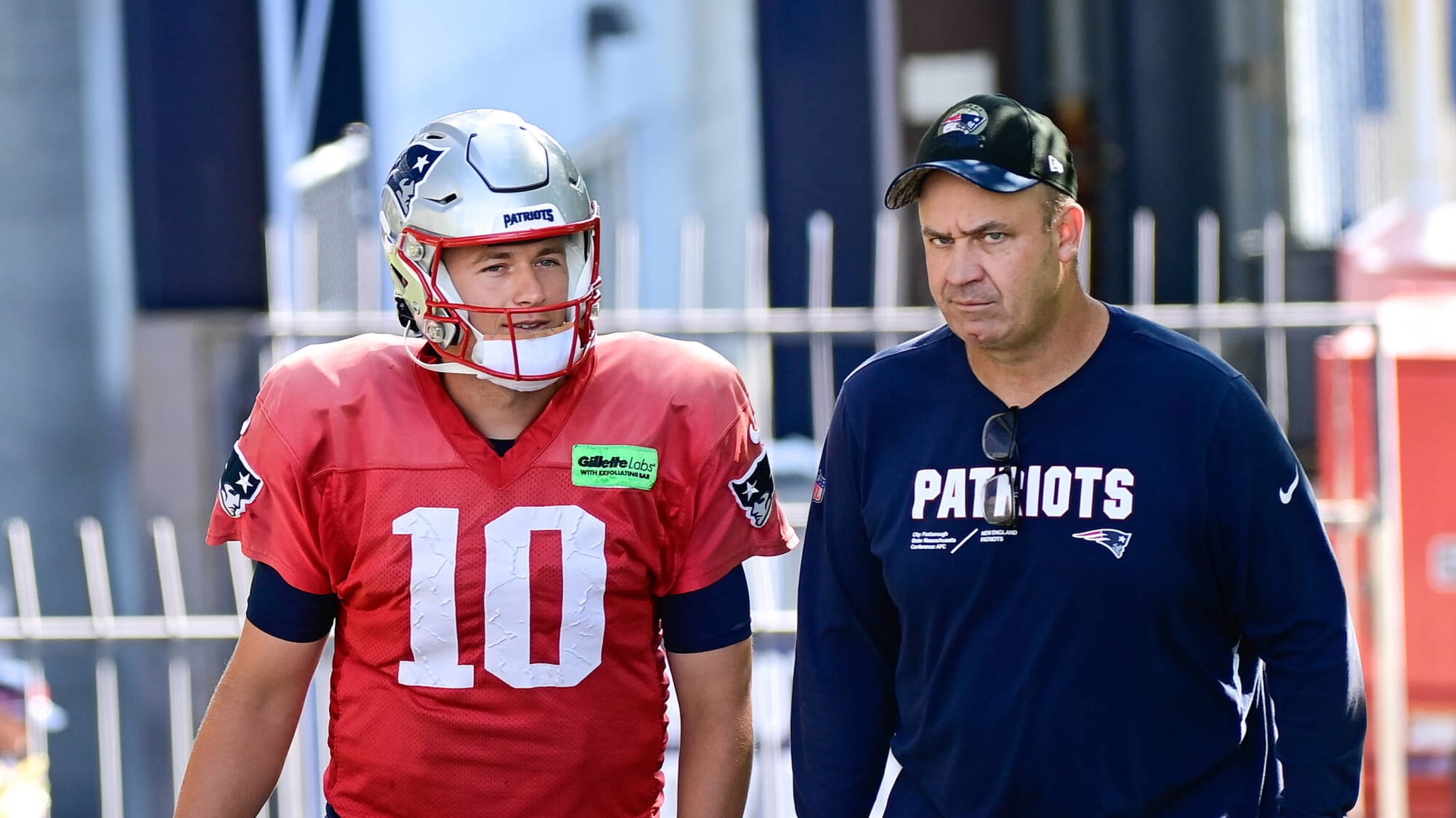 Awesome' Alaskan Pats Fan Travels To Foxboro For Texans Game - CBS