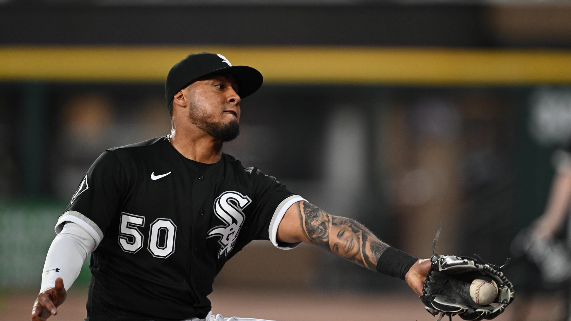 Chicago White Sox Slugger Eloy Jiménez Heads to Paternity List - Fastball