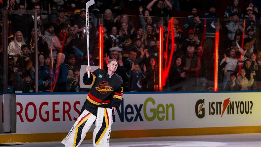 Kevin Lankinen the lone bright spot amid dark season for the Canucks: Year in Review