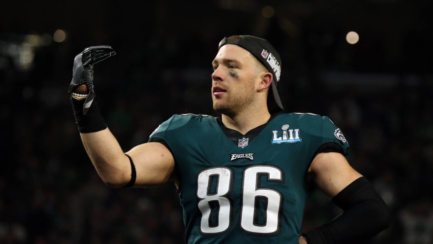 Eagles players blast FOX News for misrepresenting their prayers as