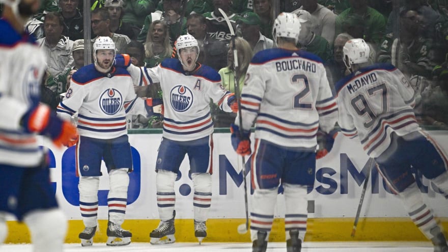  Oilers show they belong with thunderous Game 1 win