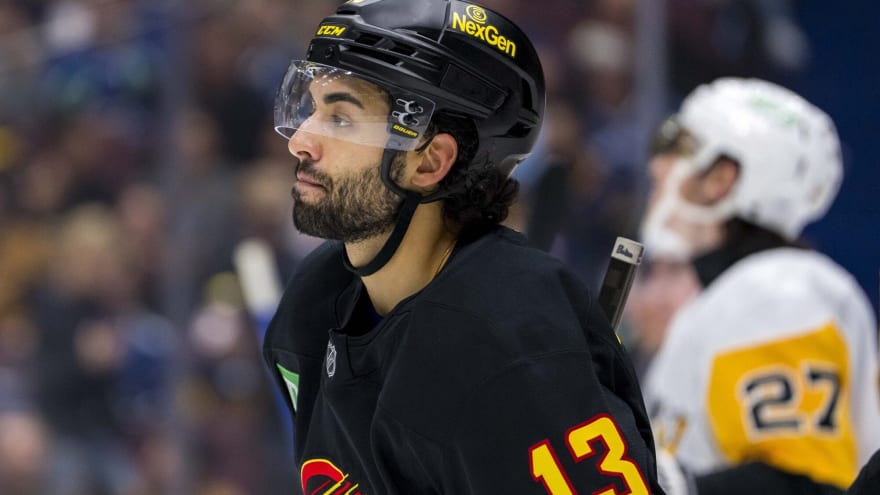 Canucks’ Arshdeep Bains switches agents in final year of his entry level contract