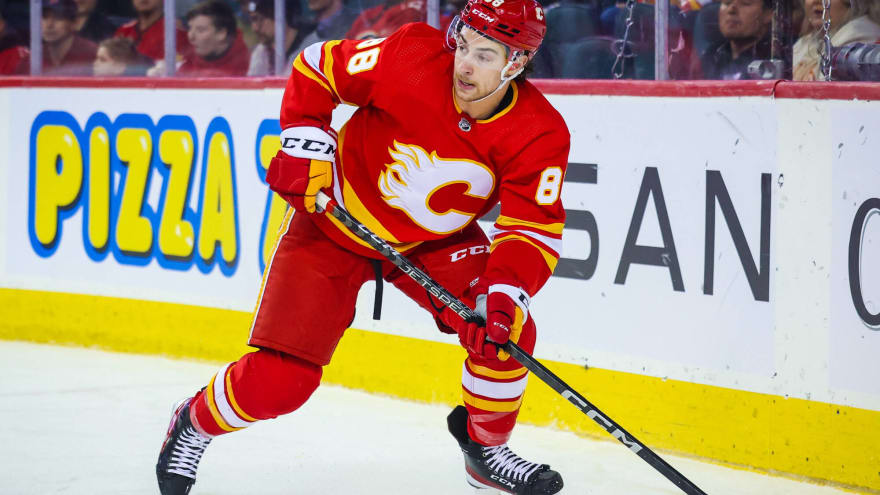 Andrew Mangiapane had a disappointing 2023-24 season for the Calgary Flames