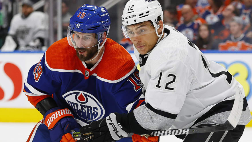 Adam Henrique Returns to Oilers Lineup for Game 3 Against Dallas Stars