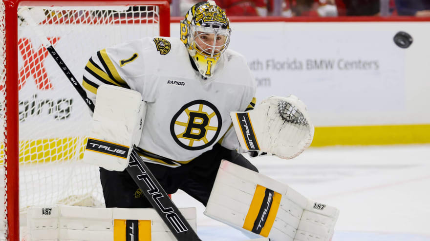 Bruins Need to Pay Jeremy Swayman Whatever He Wants