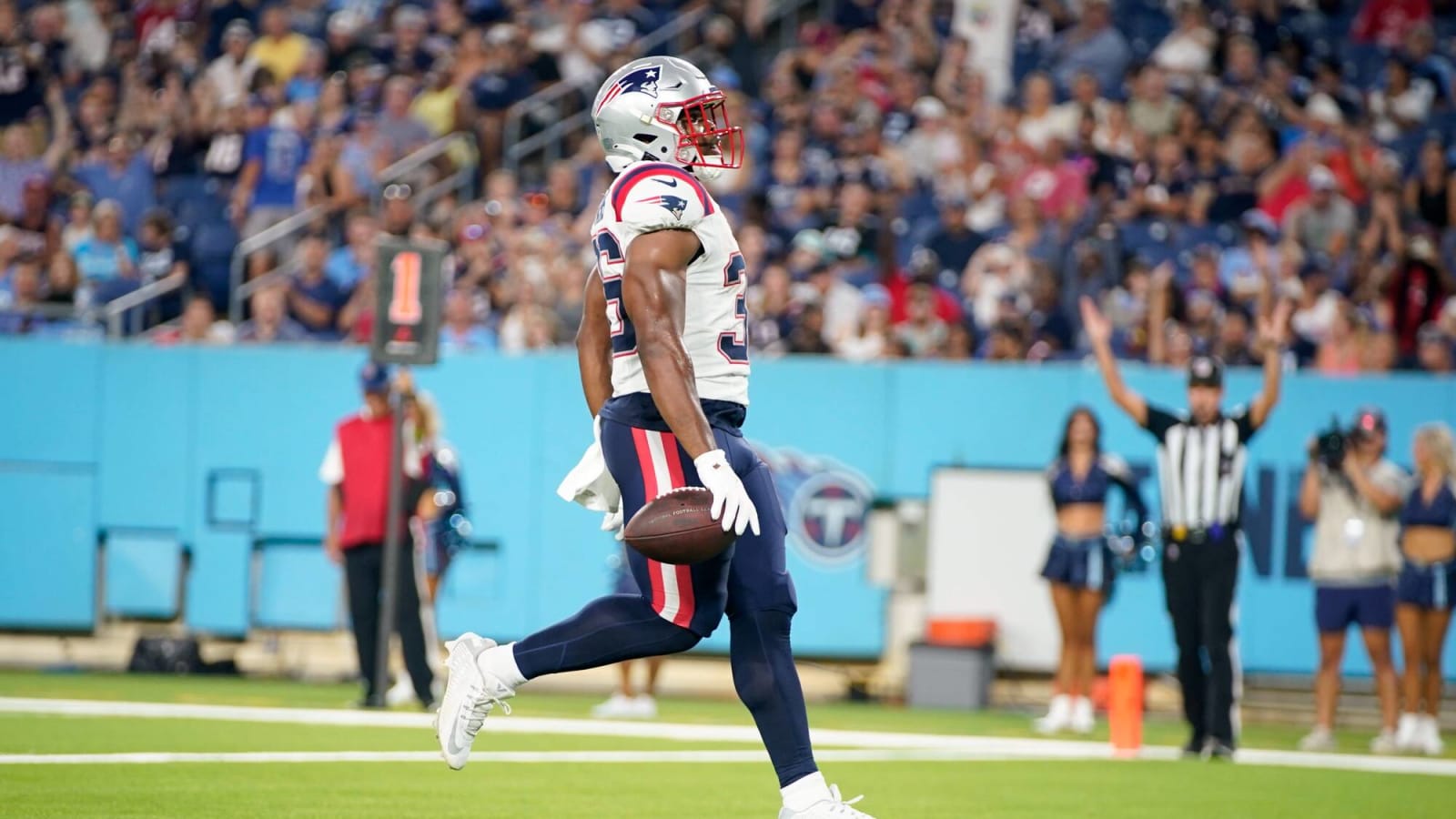 Watch: Patriots&#39; INT Leads to Kevin Harris TD vs. Titans