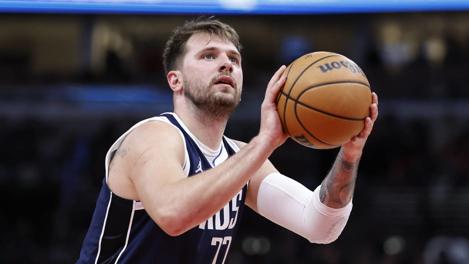 Dallas Dominates: Mavericks Crush Bulls
