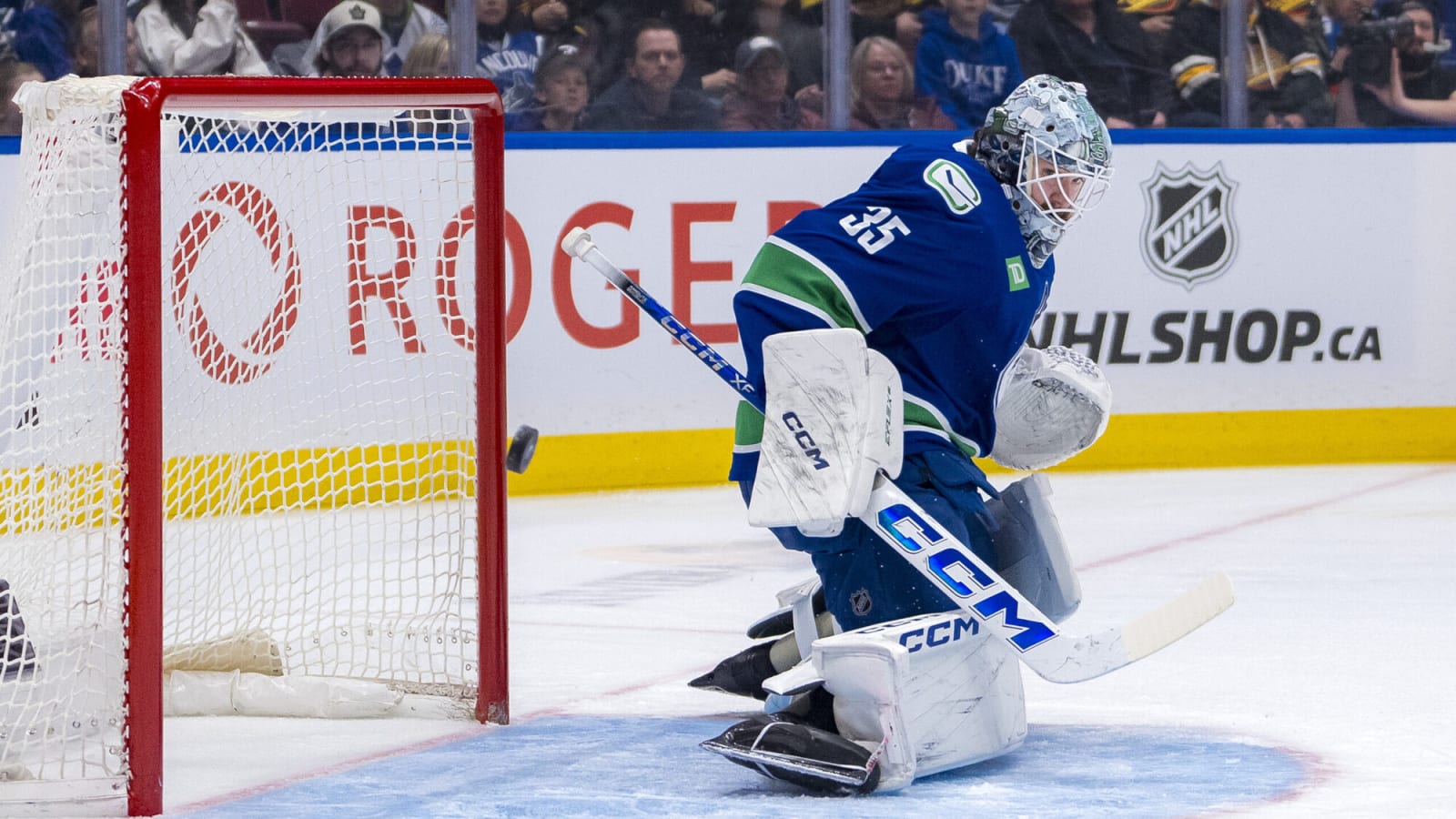 Canucks G Thatcher Demko exits with injury vs. Leafs, will not return