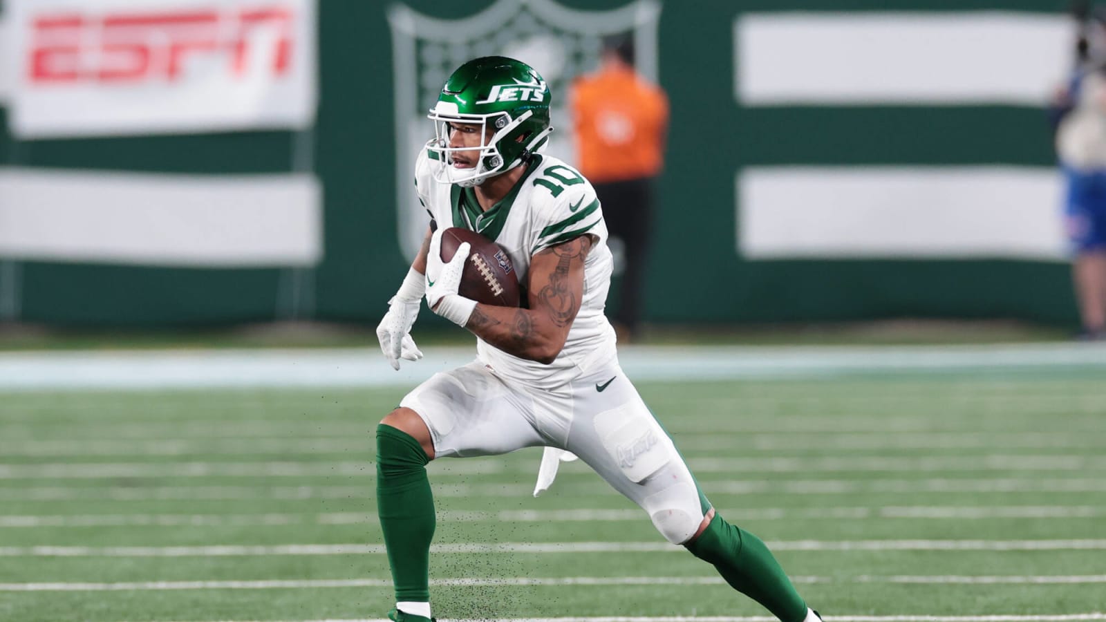 Jets&#39; Allen Lazard One of Two High-Paid Receivers Scratched for TNF