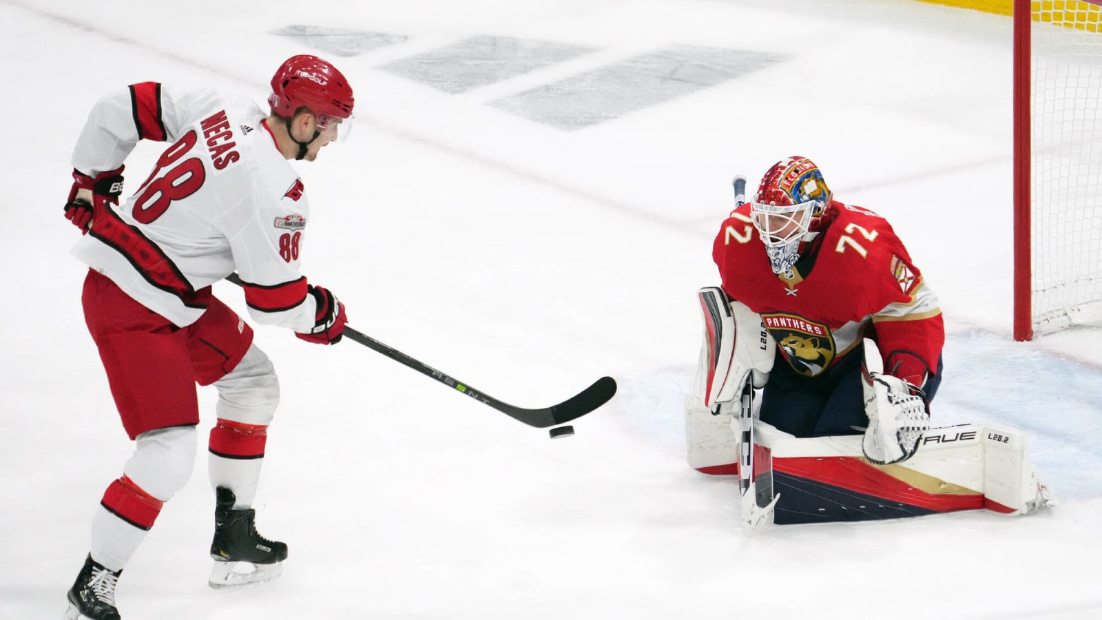 Hurricanes visibly frustrated by Sergei Bobrovsky, Panthers