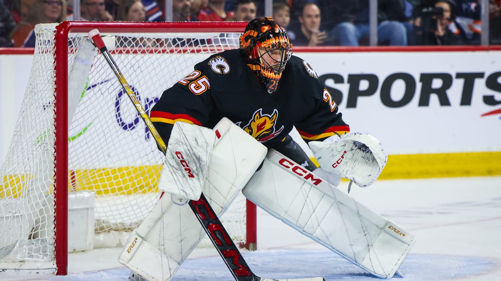 Devils Goaltender Among 2024-25 Vezina Trophy Favorites