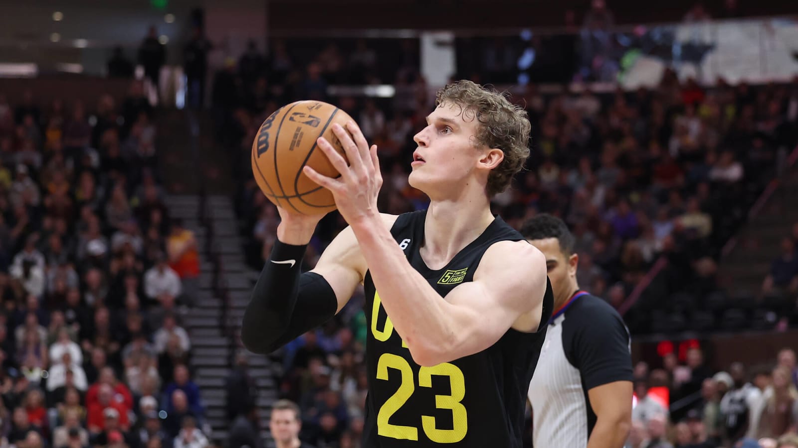Jazz Open to Trade Pitches on Everyone But Lauri Markkanen, Walker