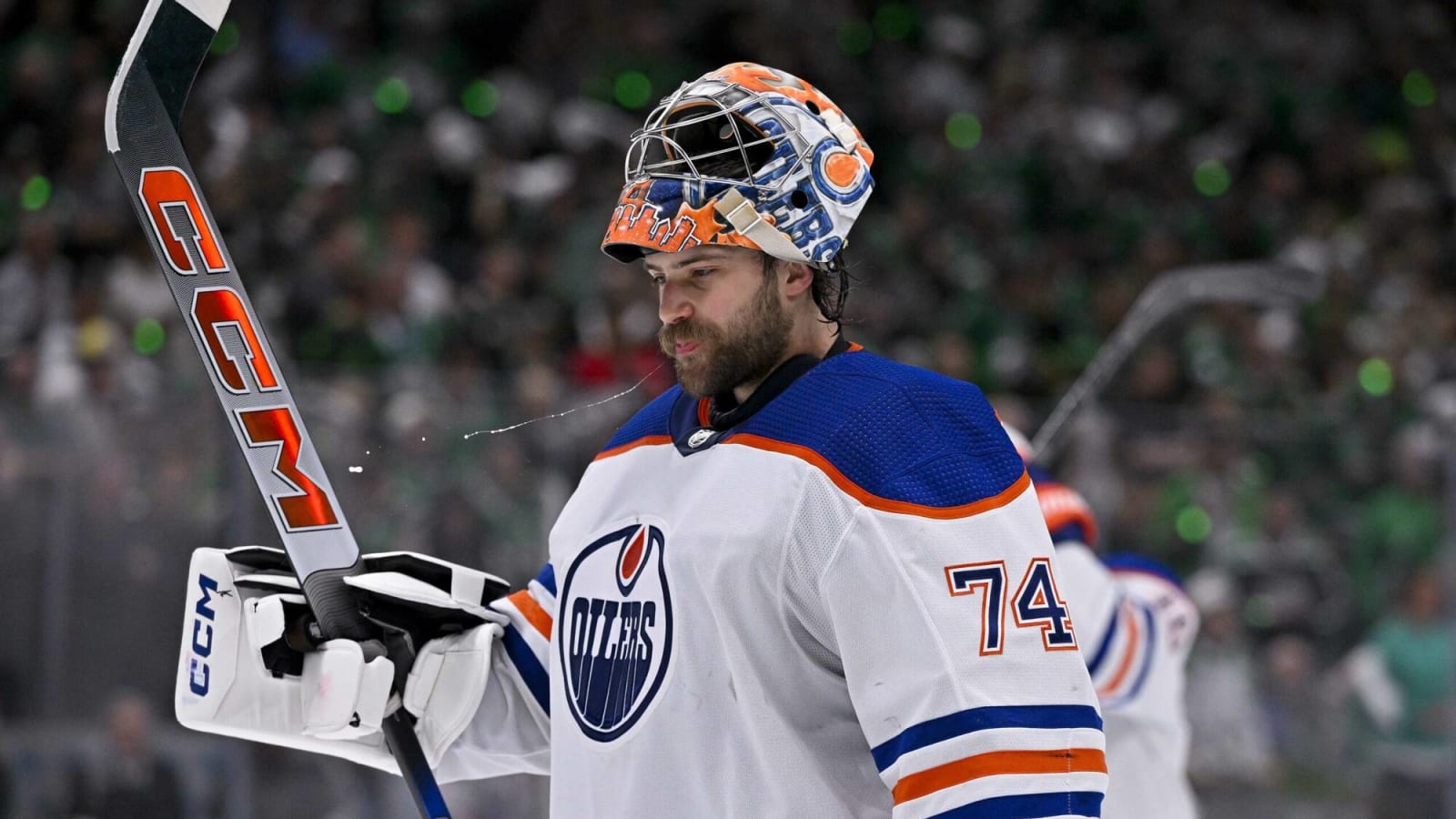 Oilers’ Stuart Skinner leaves game vs. Bruins with lower-body injury