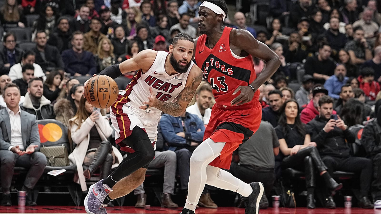  Caleb Martin Scores 24 points, Leads Heat Past Raptors in Toronto
