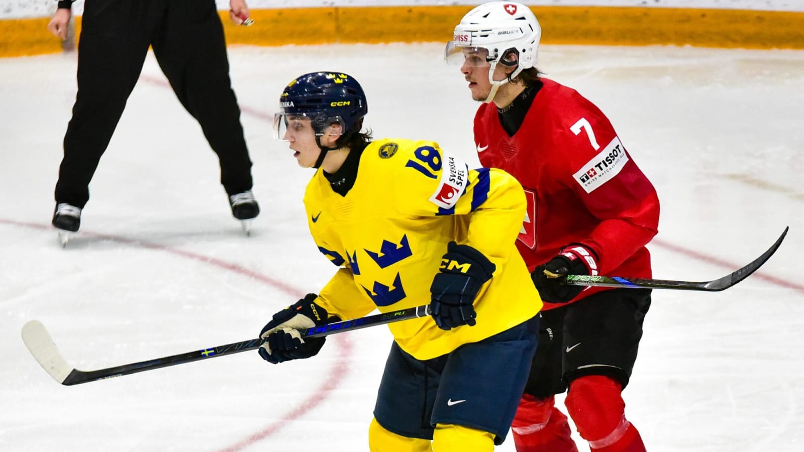 2025 World Juniors: Top standouts from Sweden vs. Switzerland