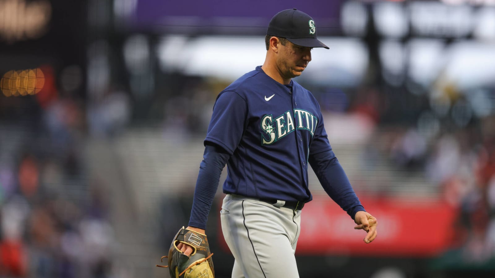 Mariners Outright Tommy Milone