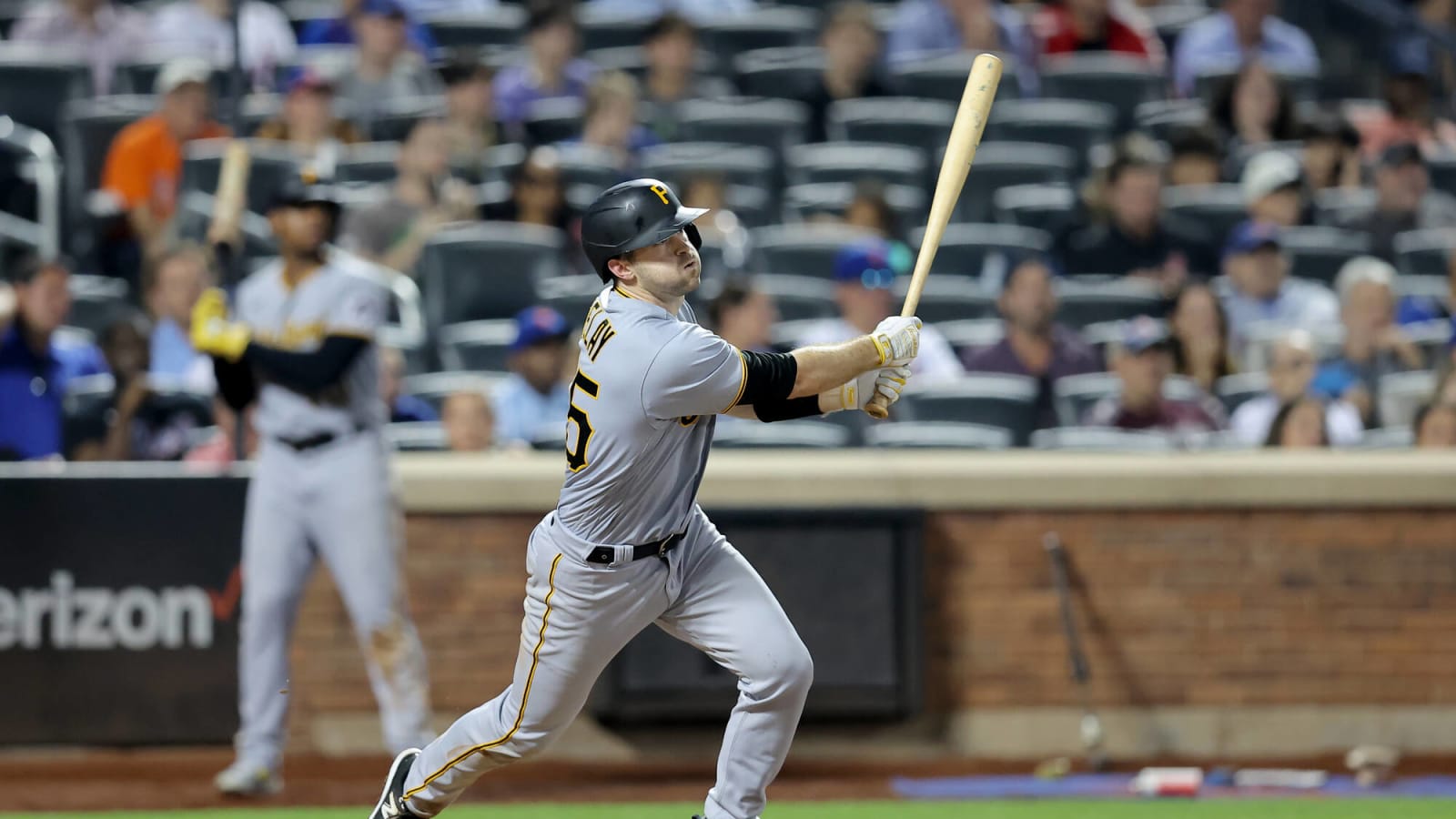 Pirates Use Big Seventh Inning to Take Down Mets 7-4