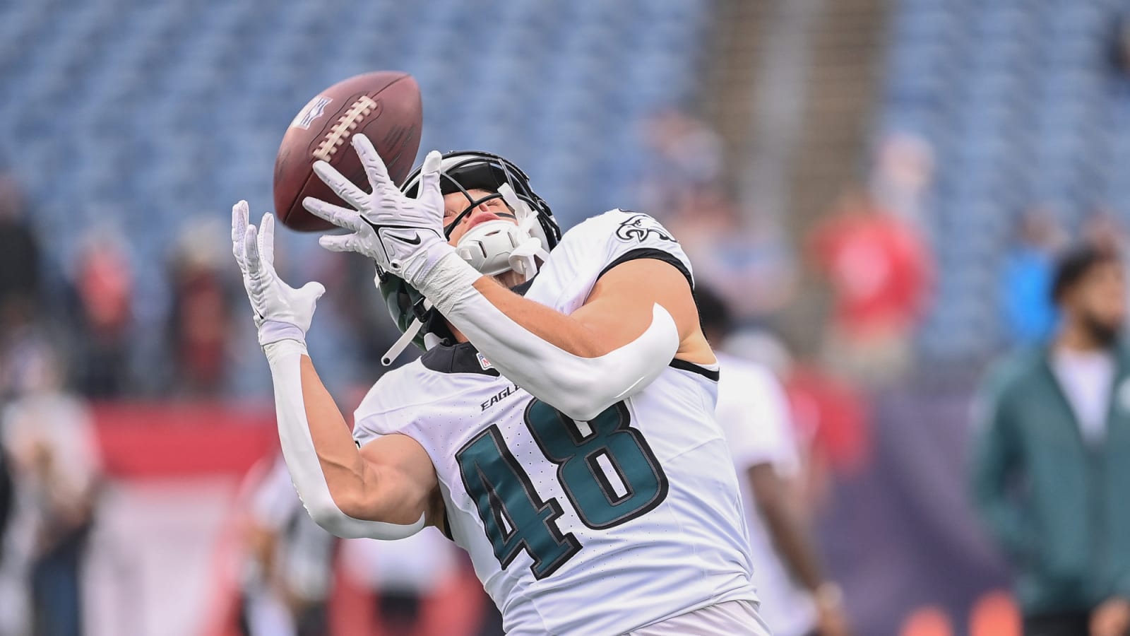 Eagles Fill Out PS By Bringing Back Griffin Hebert and Kevin Foelsch