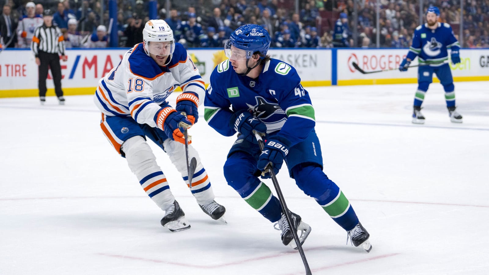 The Statsies: Canucks’ Hughes, Höglander show well in final preseason tune up