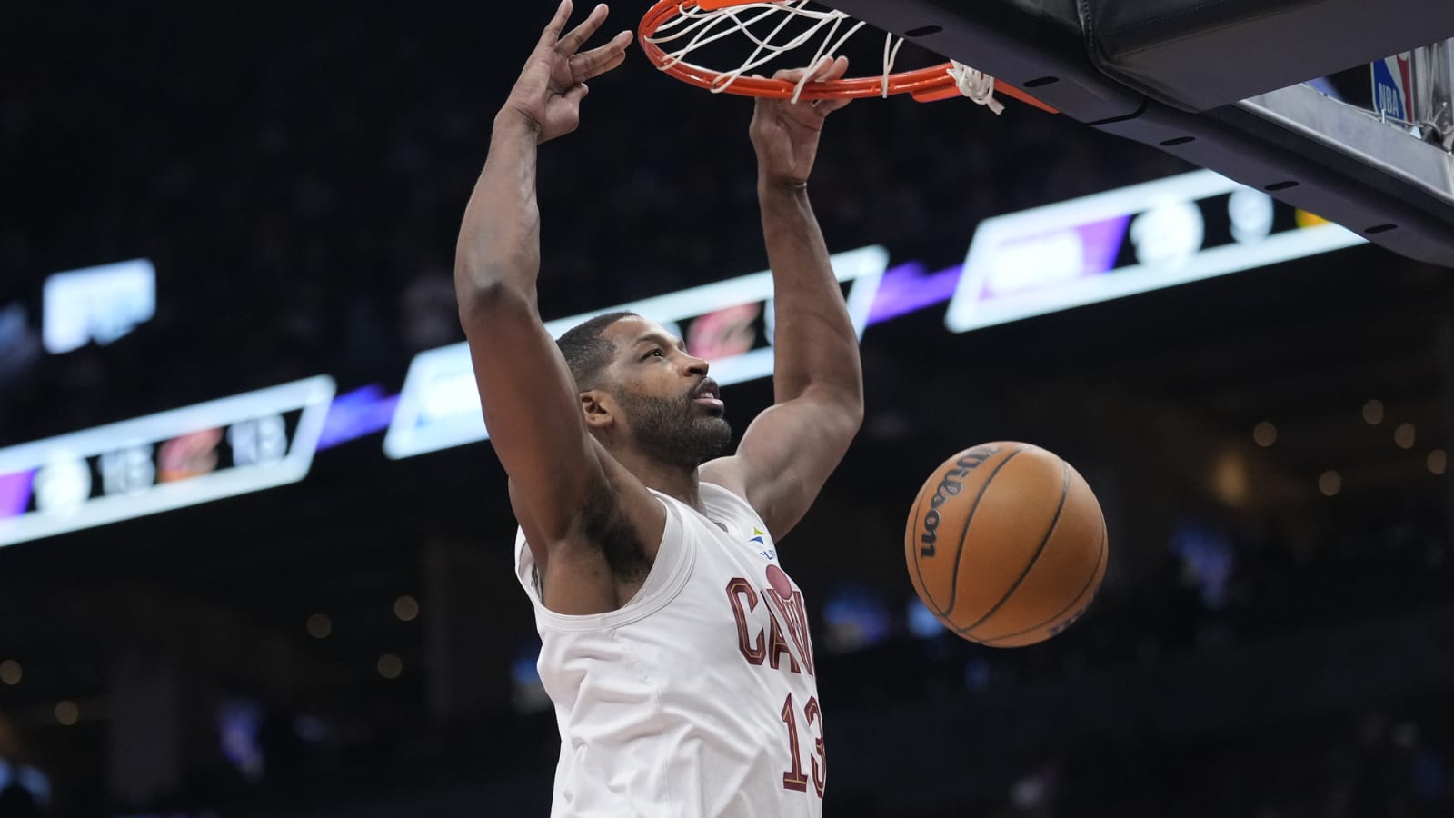 Cavaliers' Thompson responds to 'disrespectful' claims from Raptors