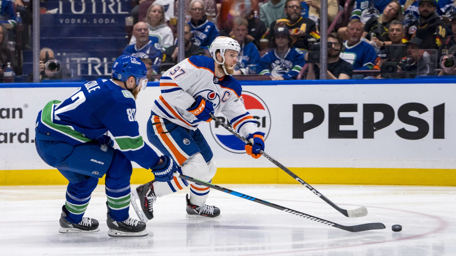  Vancouver Canucks fall 4-3 to Edmonton Oilers in overtime grindfest in game two