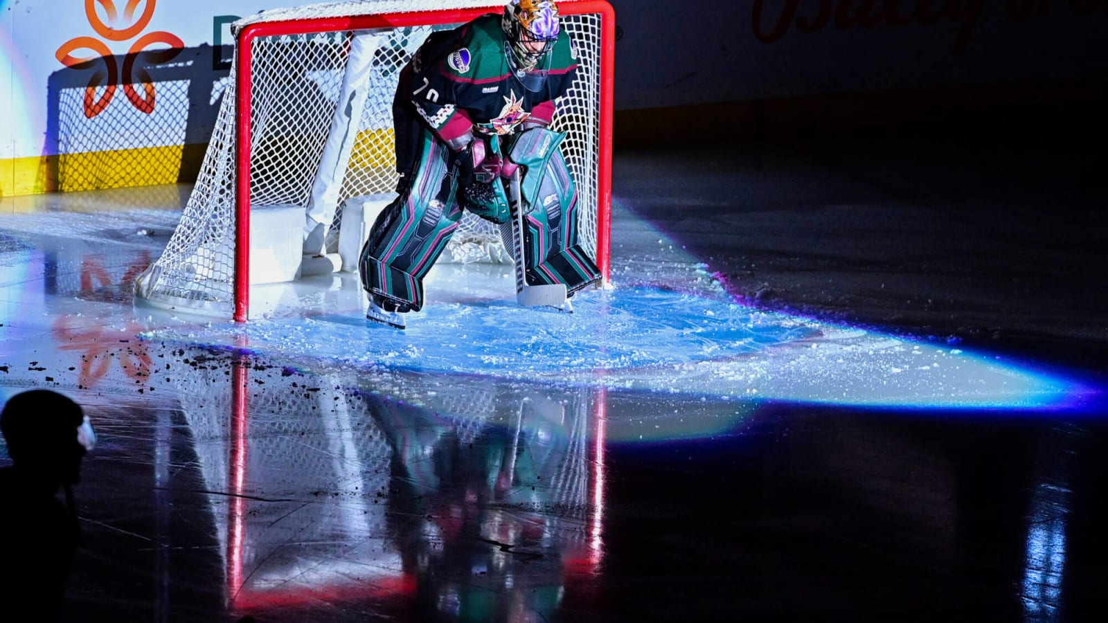 Teams are reportedly calling the Coyotes about goaltender Karel Vejmelka, and the Oilers should be one of them