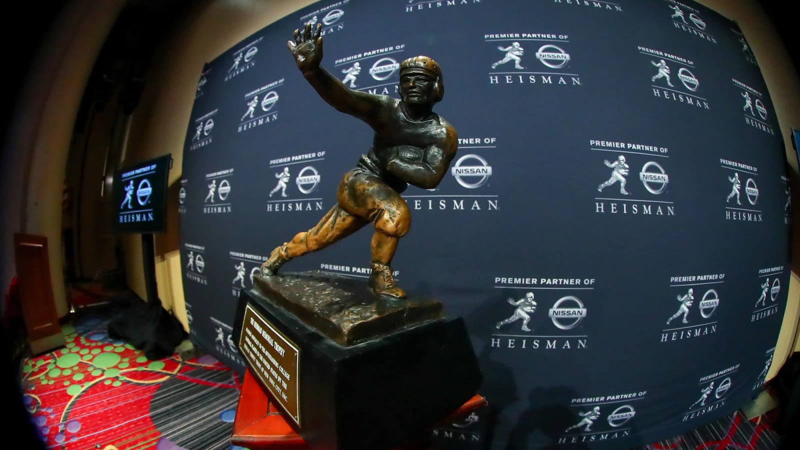 2019 Heisman Trophy favorites and odds