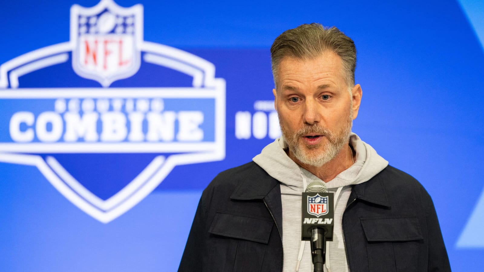 Matt Eberflus explains why the Bears jumped the gun on a free agent RB