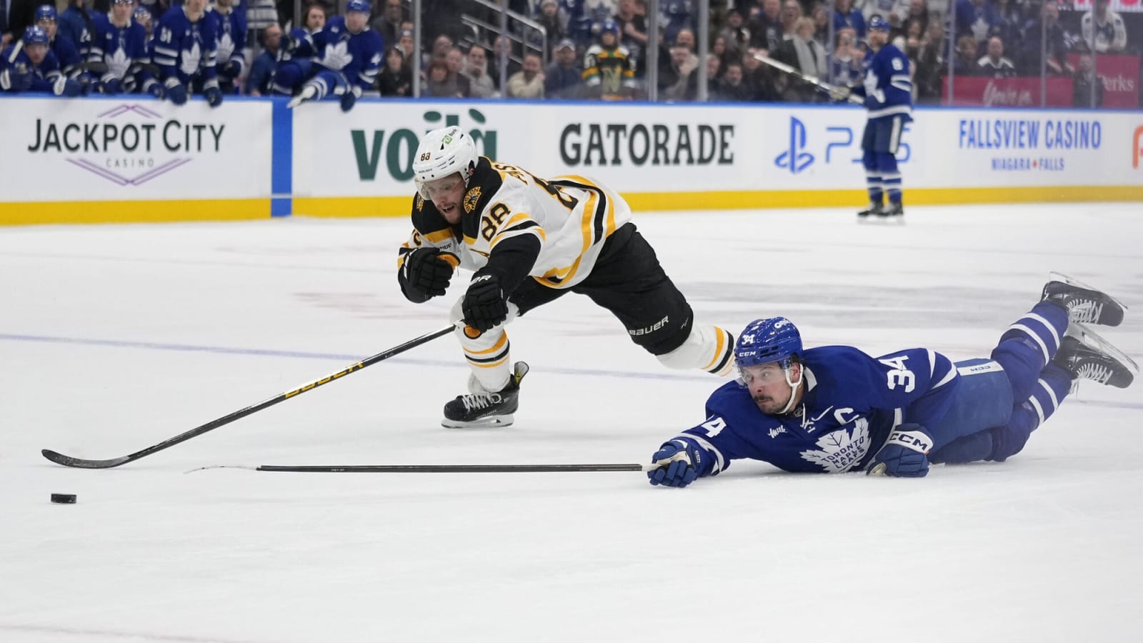 Auston Matthews feeling great after 6-game absence, honoured by Leafs’ quarter-century selection