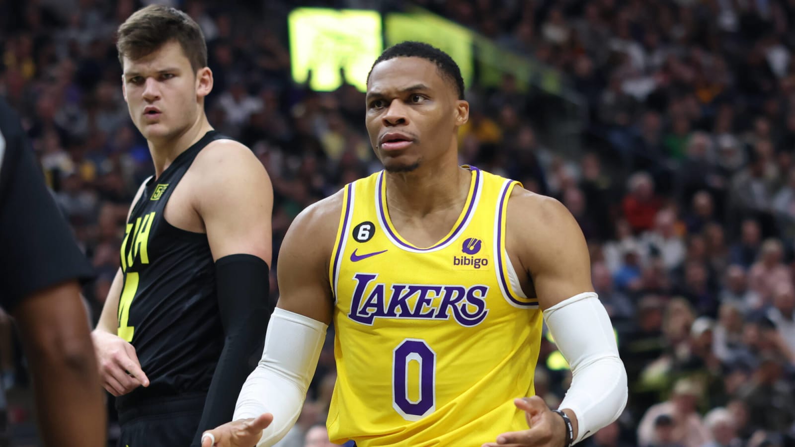 With Nothing Working, Lakers Continue Search for Trades