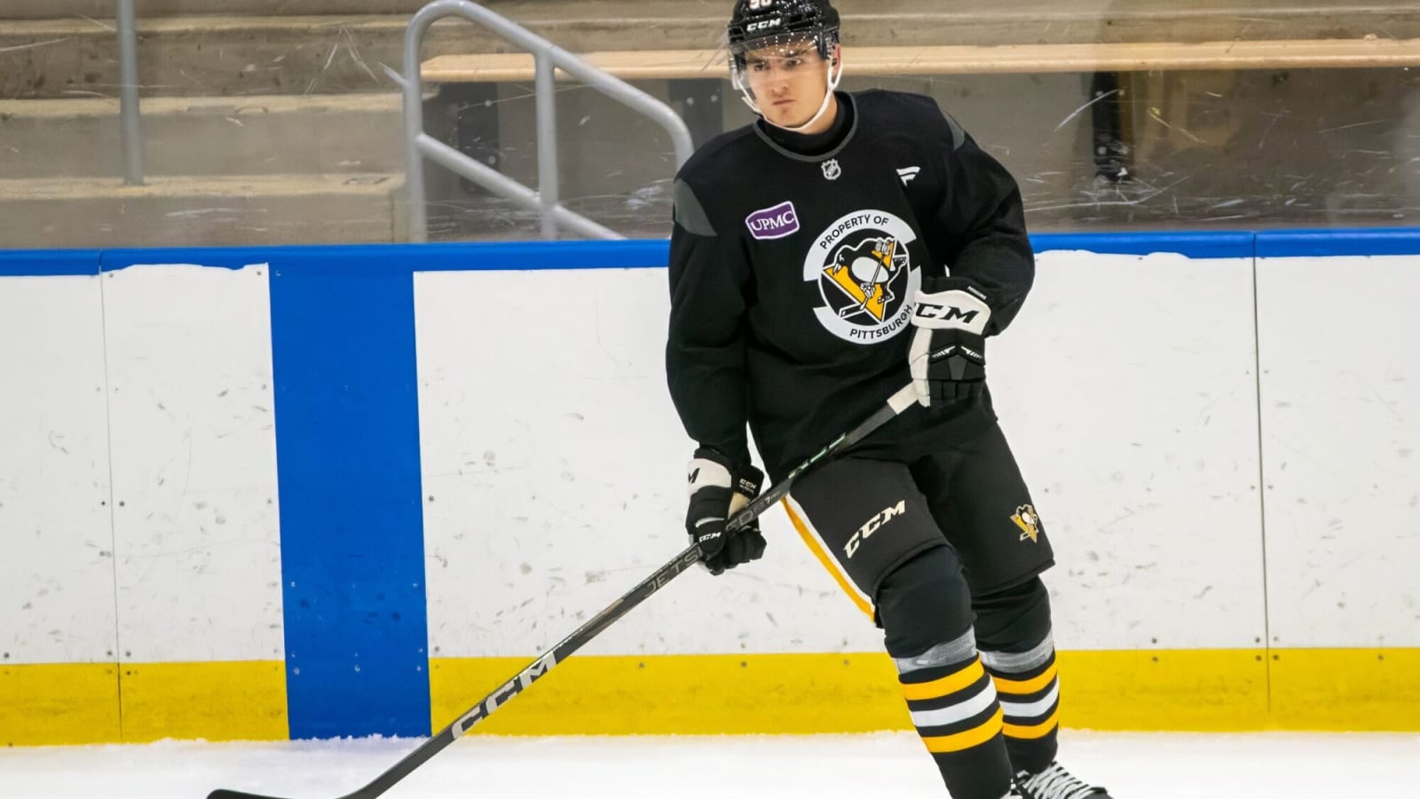 Penguins sign Finn Harding to entry-level contract